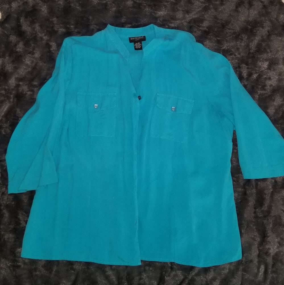 100% silk blouse 3/4 sleeve like new